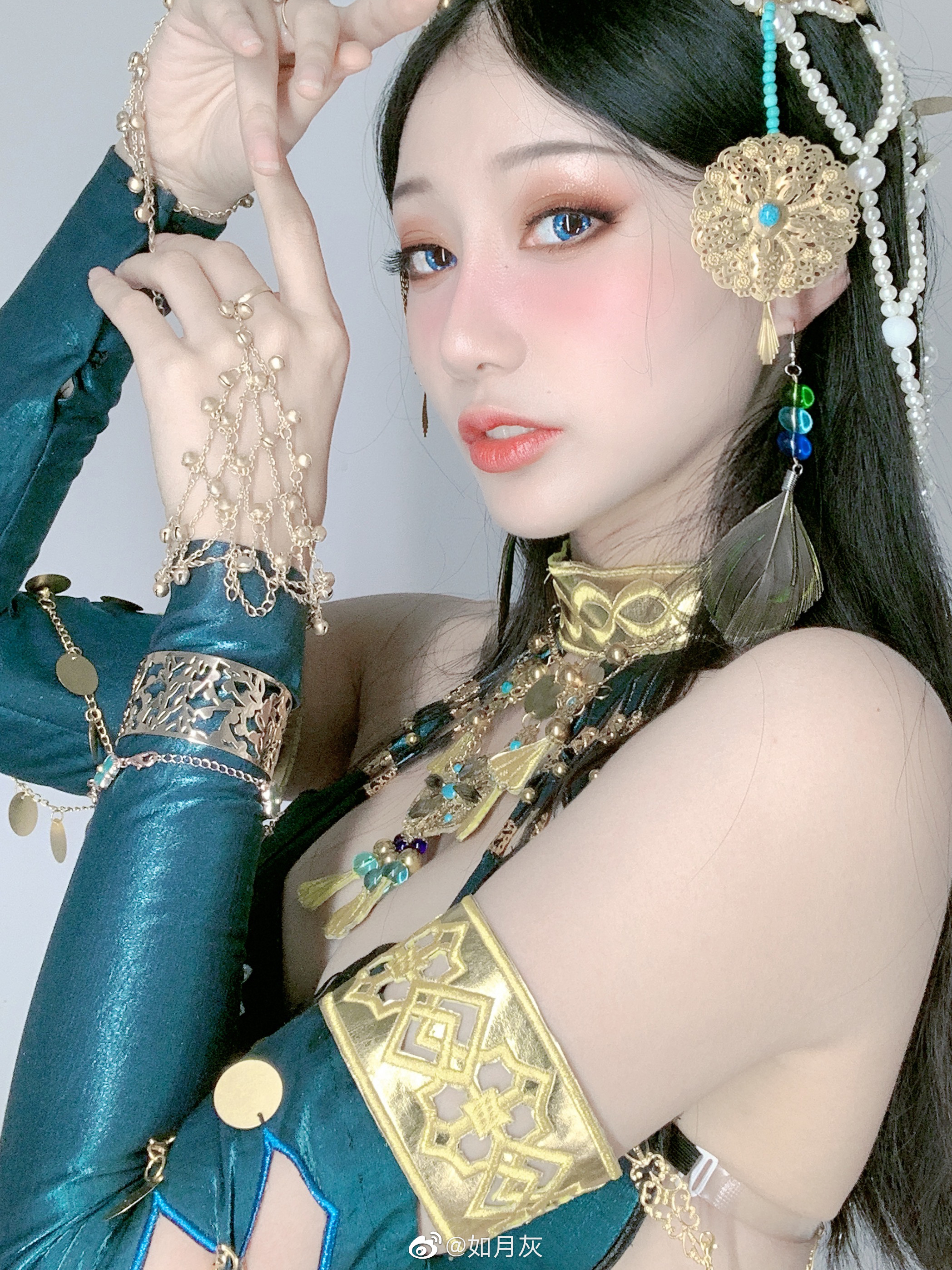 永劫无间:喷鼻血!性感美女cos绝美迦南