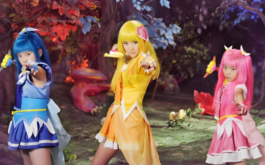 童年反派严莉莉伪装甜妹出道？短剧版《巴啦啦小魔仙》土到上头